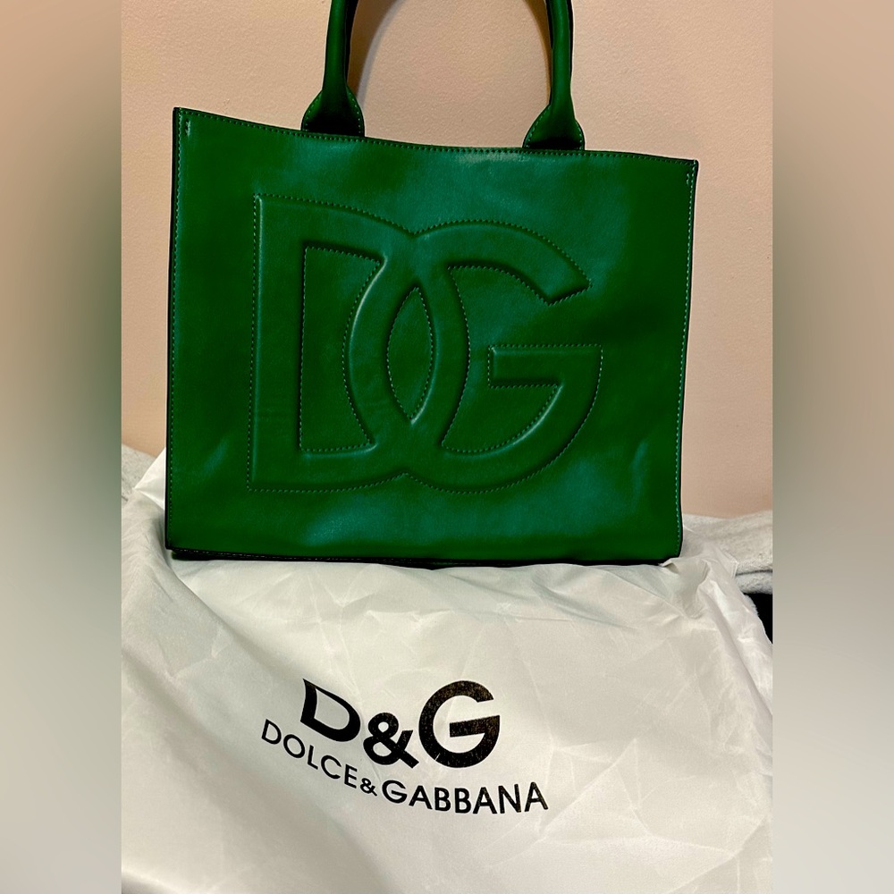 DG handbag. Never used. Green